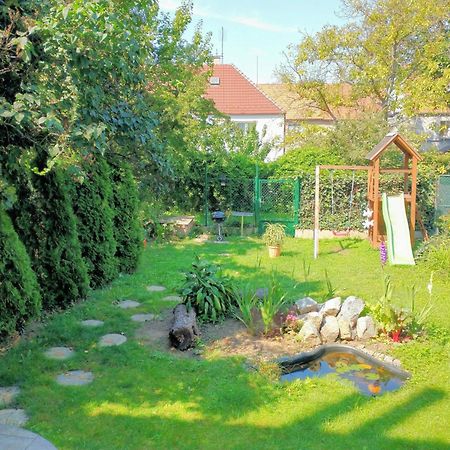 Appartement Duplex With Garden à Prague Extérieur photo