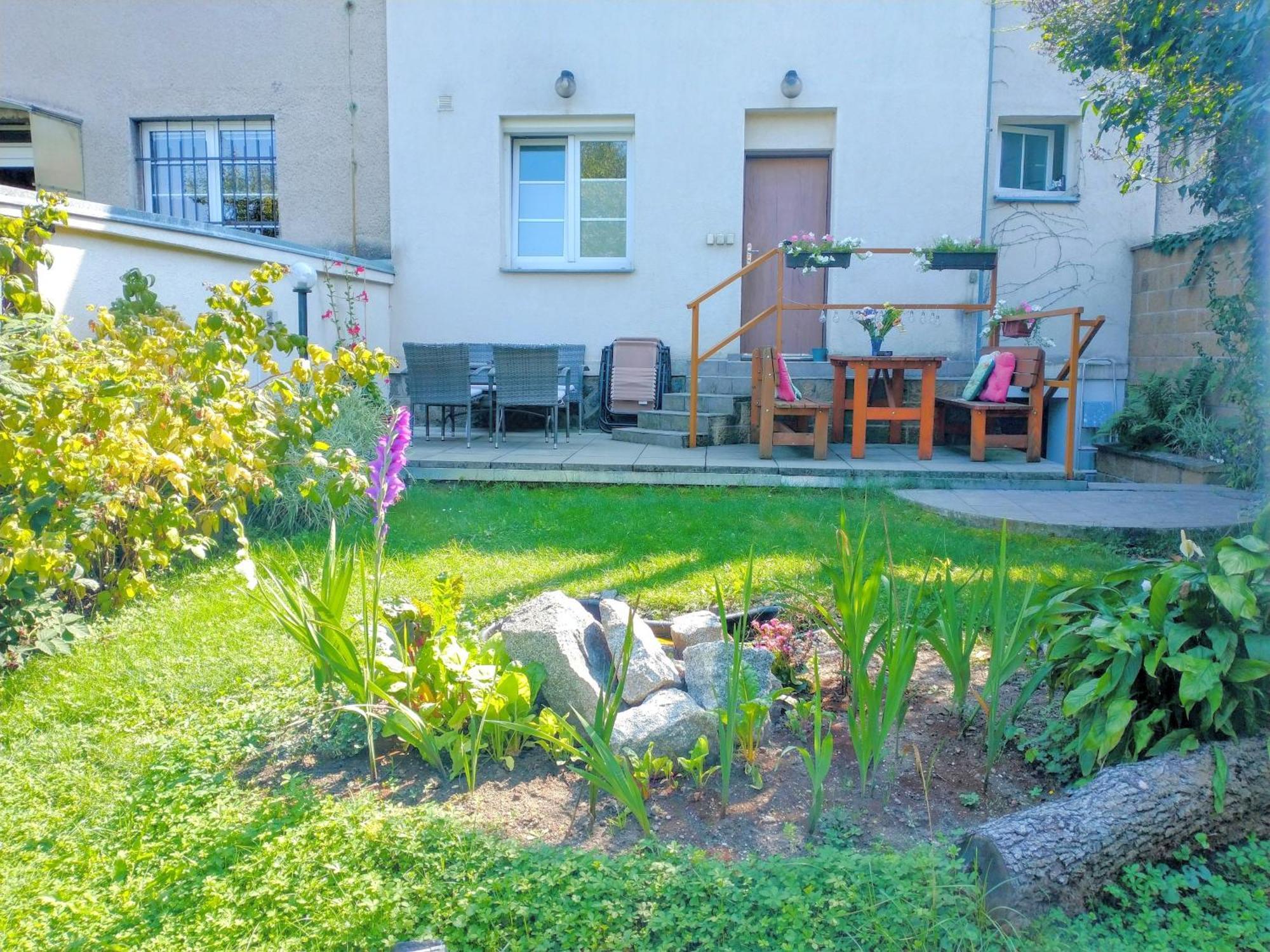Appartement Duplex With Garden à Prague Extérieur photo