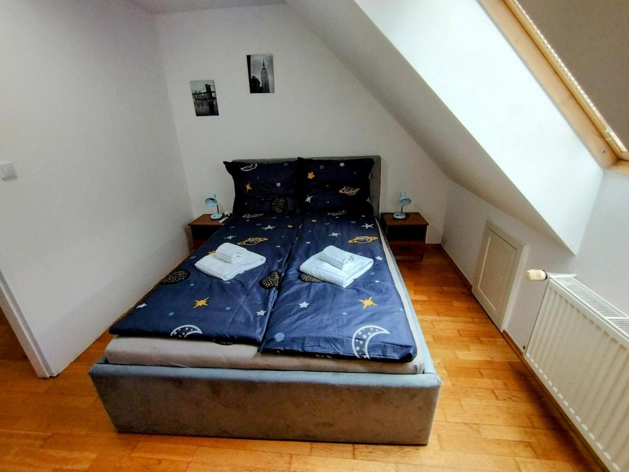 Appartement Duplex With Garden à Prague Extérieur photo